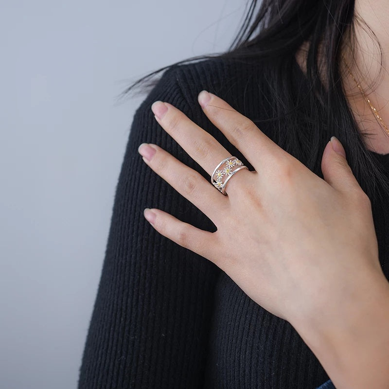 Daisy Chain Ring